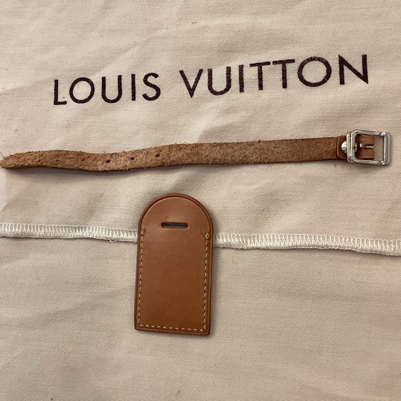 Authentic ❤️ LOUIS VUITTON small luggage tag 💫 - Picture 5 of 12